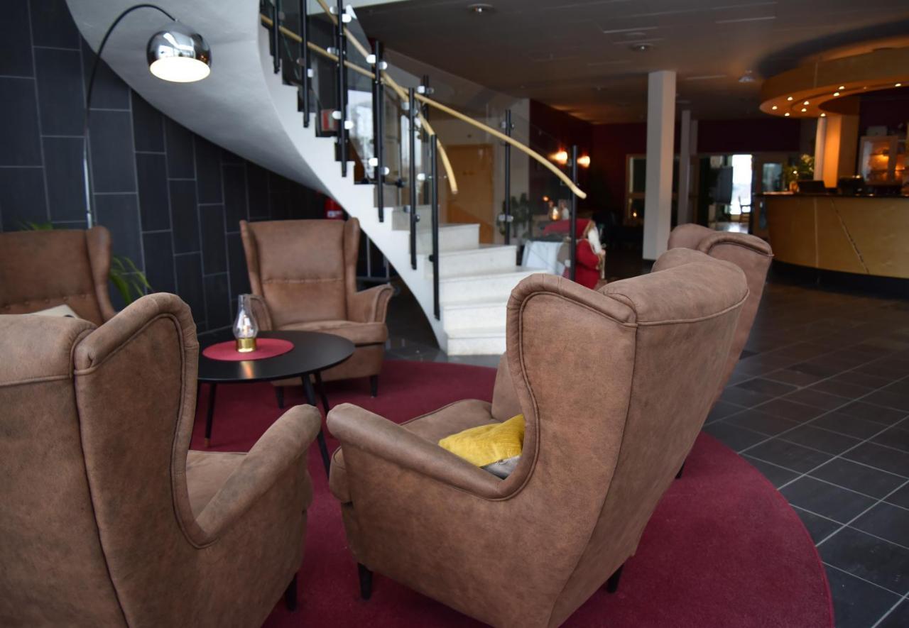 Hotell Arjaeng Luaran gambar
